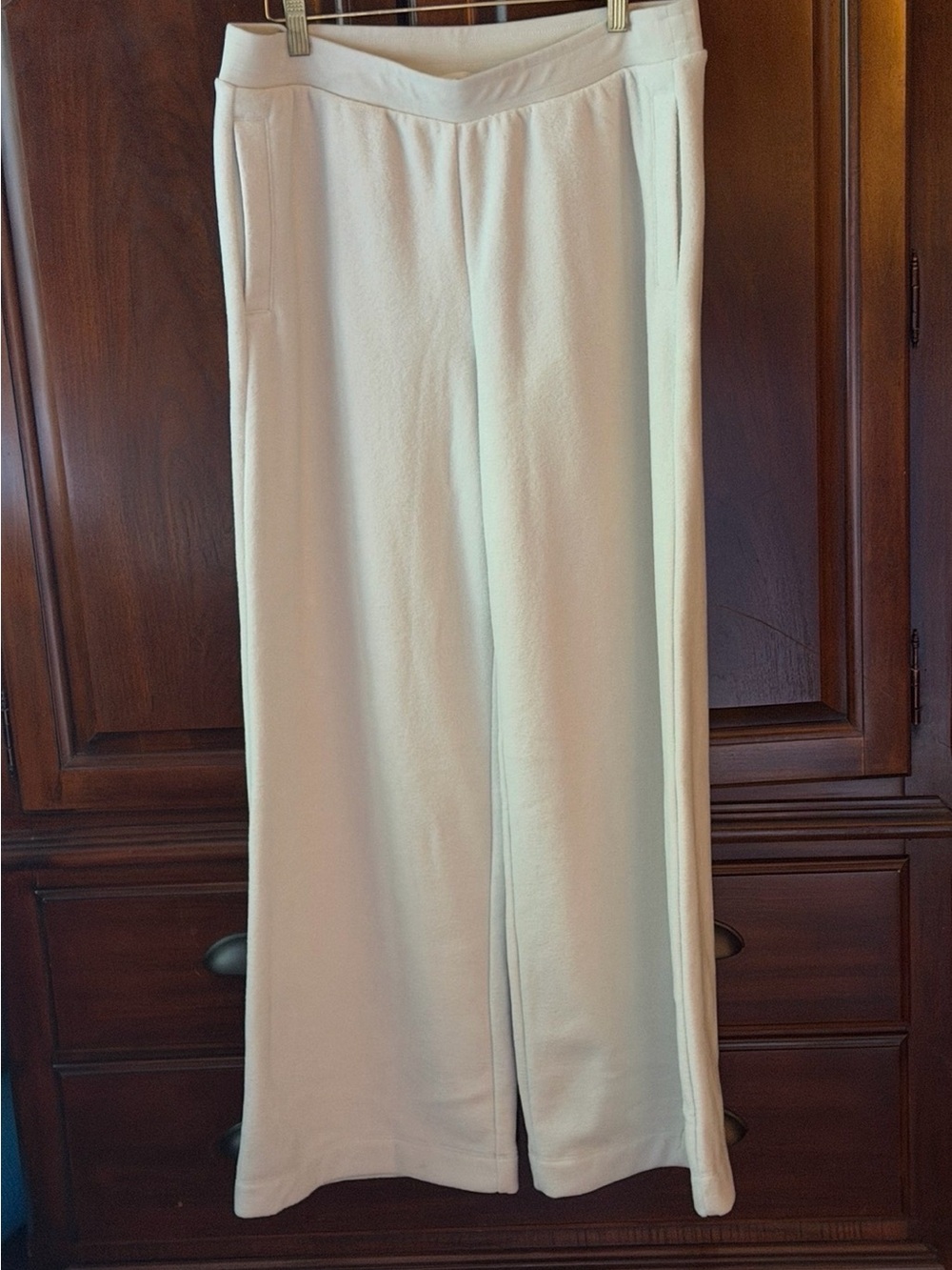 Relaxed Wide-Leg Pull-On Pants in Cream